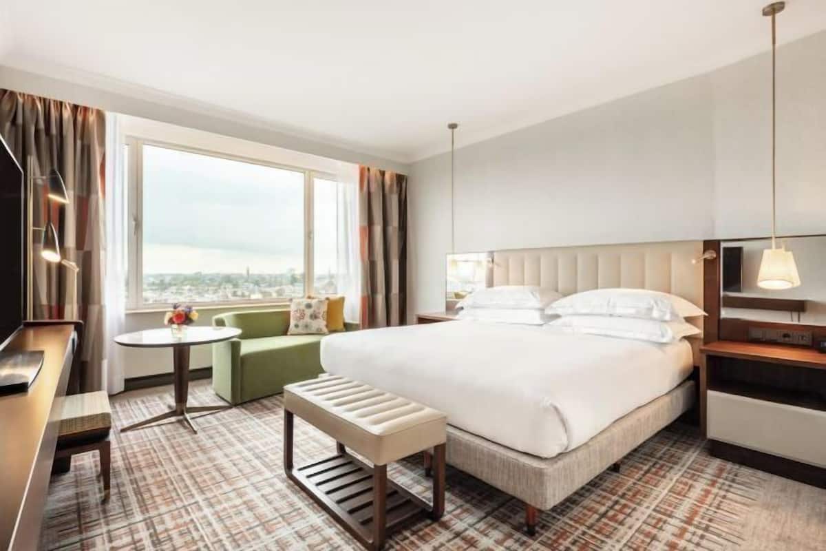 Ropa de cama de alta calidad y minibar