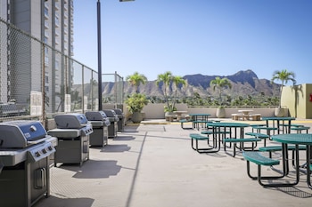 BBQ/picnic area at Aston Waikiki Sunset