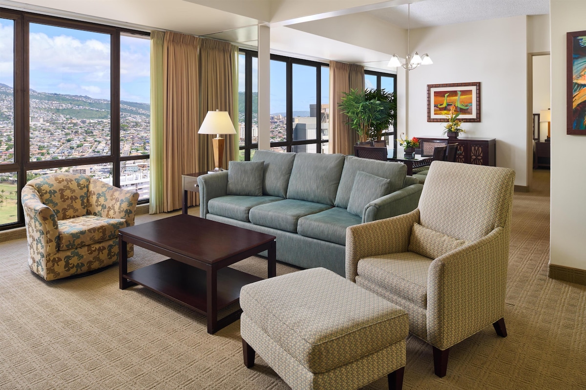 Penthouse, 2 Bedrooms, 2 Bathrooms, Mountain View | In-room safe, desk, blackout drapes, iron/ironing board