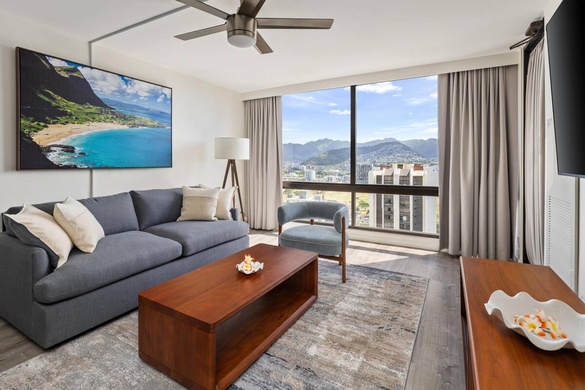Premium Room, 1 Bedroom, Kitchen, Mountain View | Living area | 32-inch LCD TV with cable channels, TV, DVD player