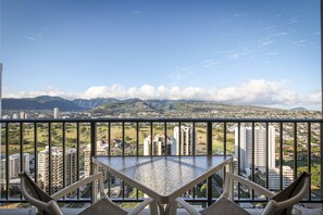 Suite, 1 slaapkamer, uitzicht op bergen | Kameruitzicht