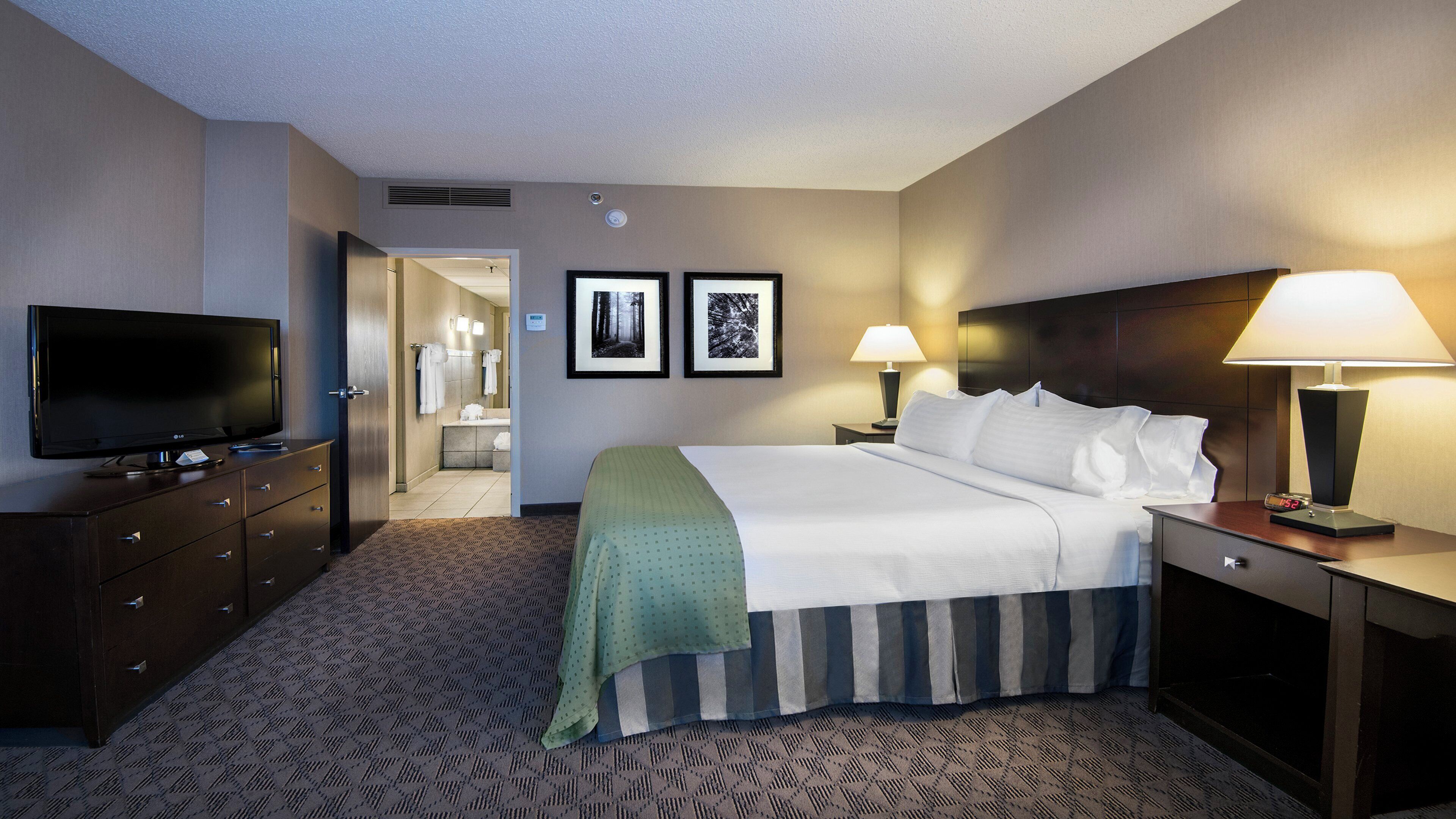 Suite, 1 Bedroom | 1 bedroom, desk, laptop workspace, blackout drapes