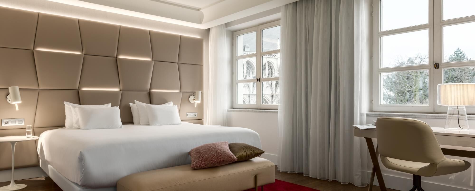 Minibar, in-room safe, desk, laptop workspace