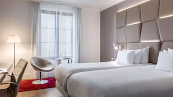 Chambre Supérieure | Minibar, coffres-forts dans les chambres, bureau