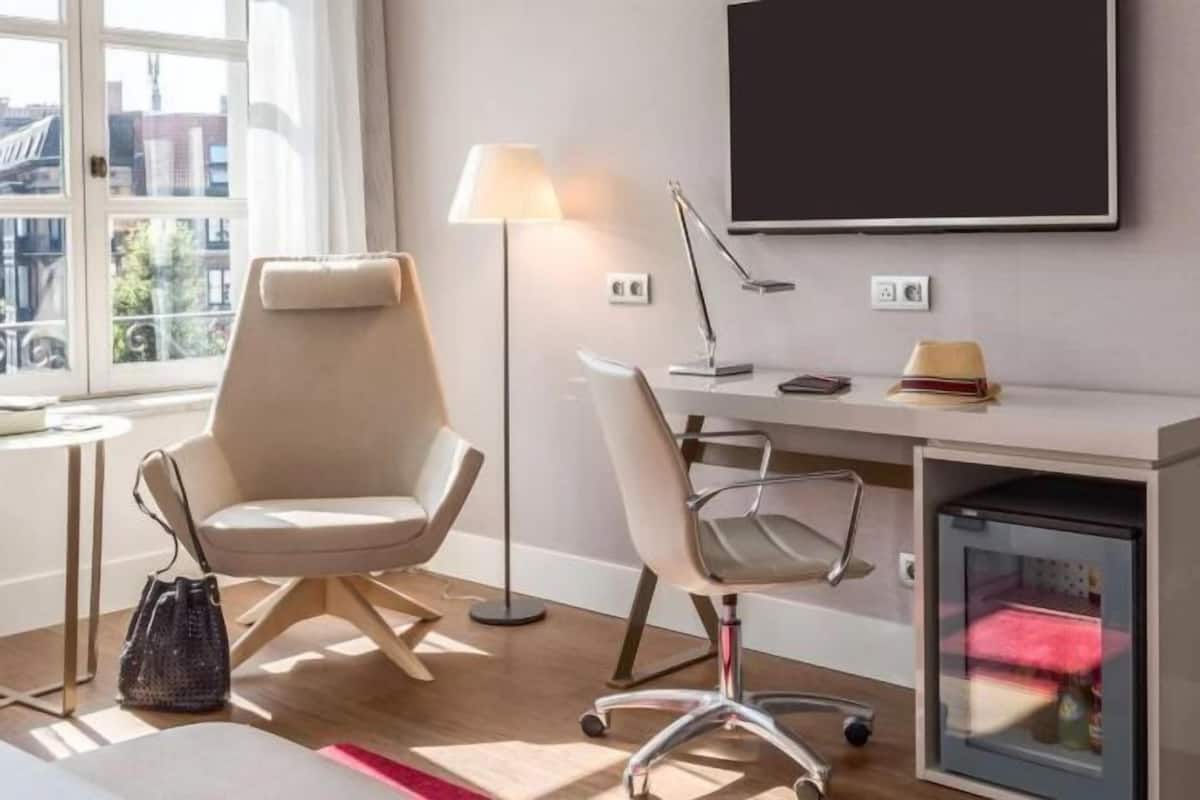 43-inch flat-screen TV with satellite channels