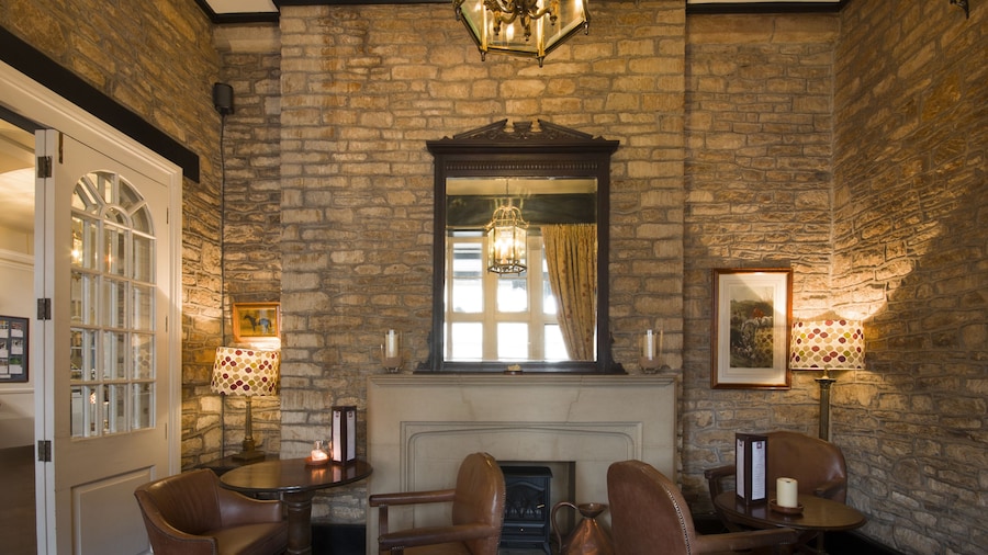 The Snooty Fox