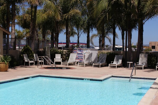 Outdoor pool, pool loungers