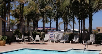 O'cairns Inn & Suites