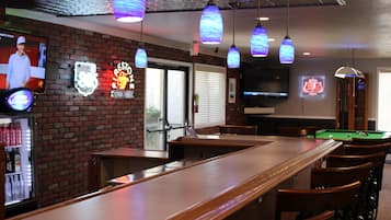 Con servicio de cenas y happy hour