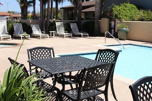 Outdoor pool, sun loungers
