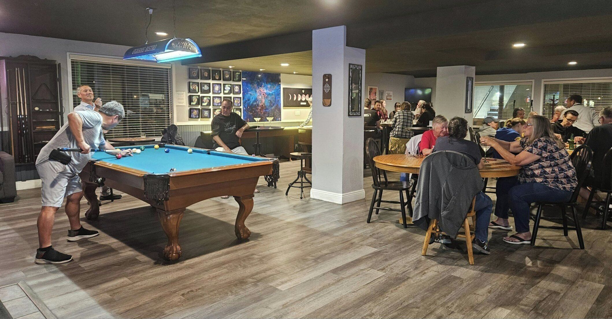 Lunch and dinner served