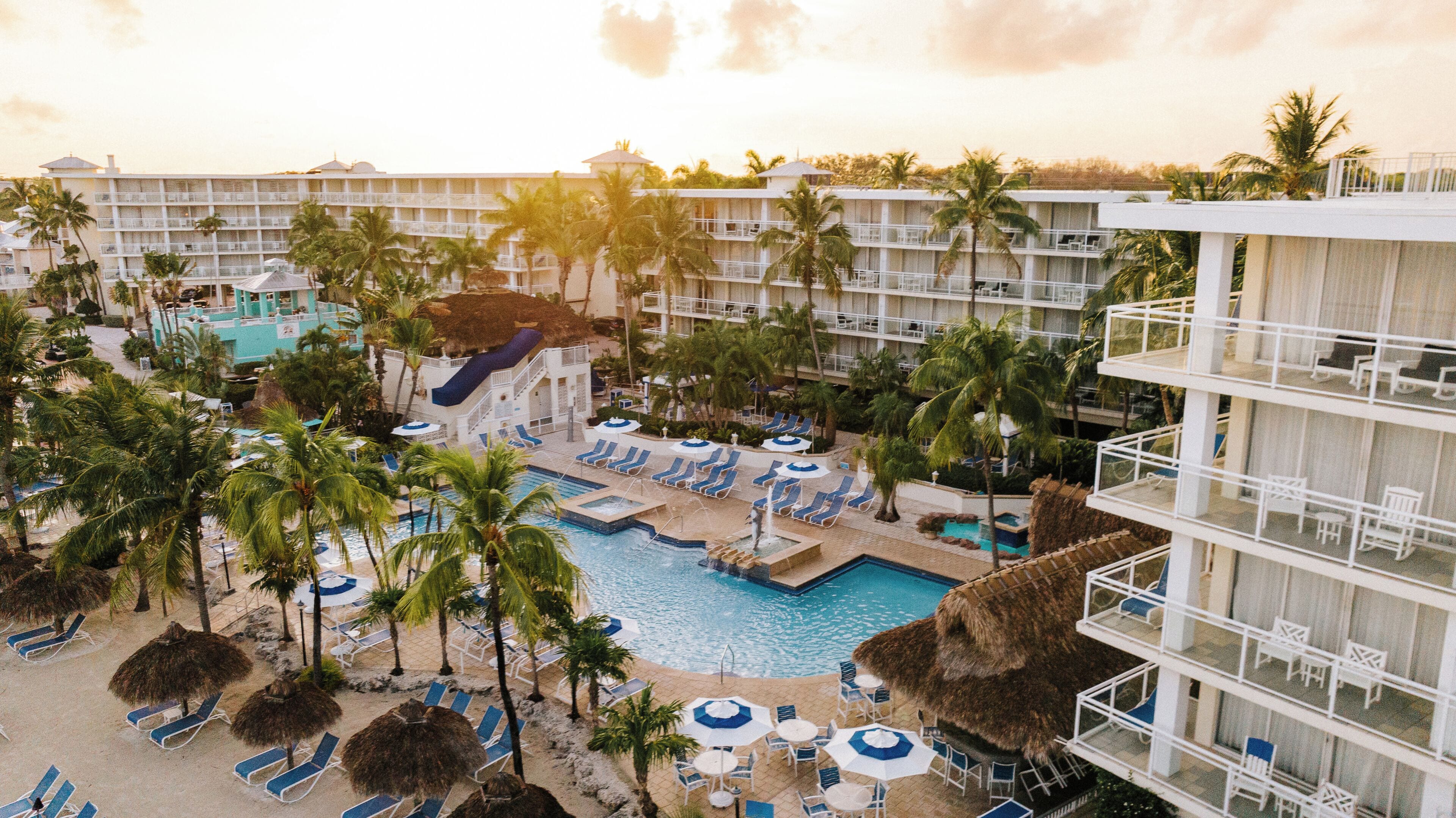 Room (2 Queens - Bay Front) | Balcony view
