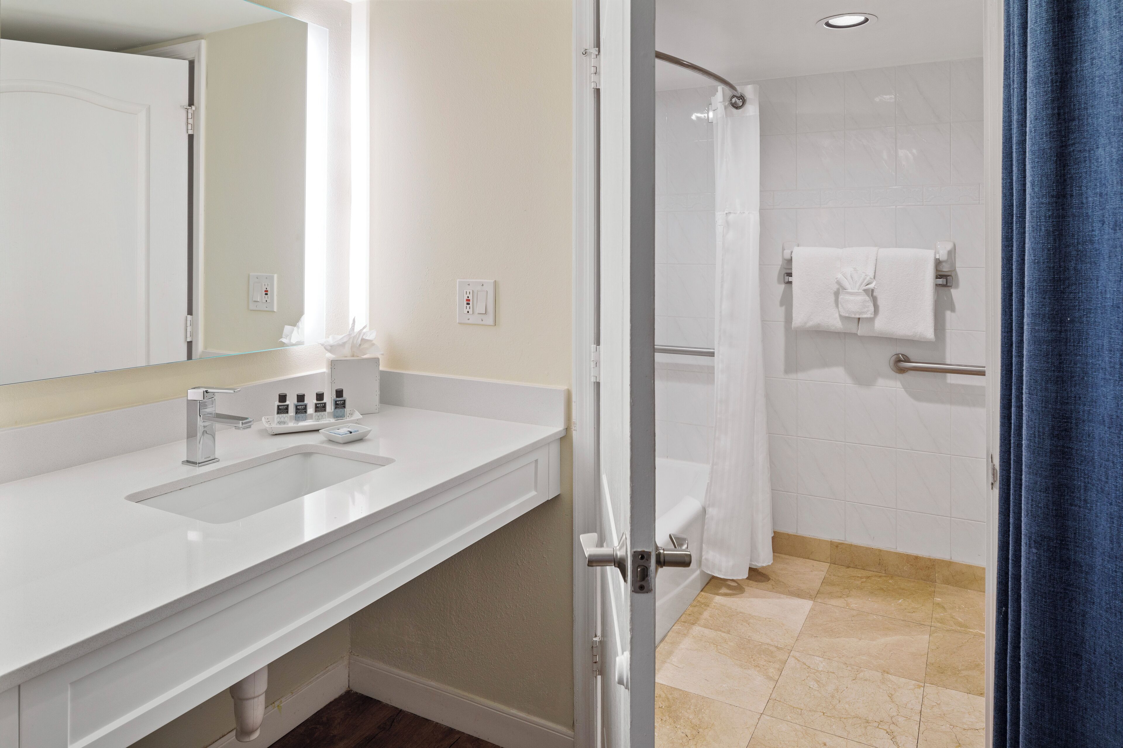 1 bedroom, premium bedding, in-room safe, individually decorated