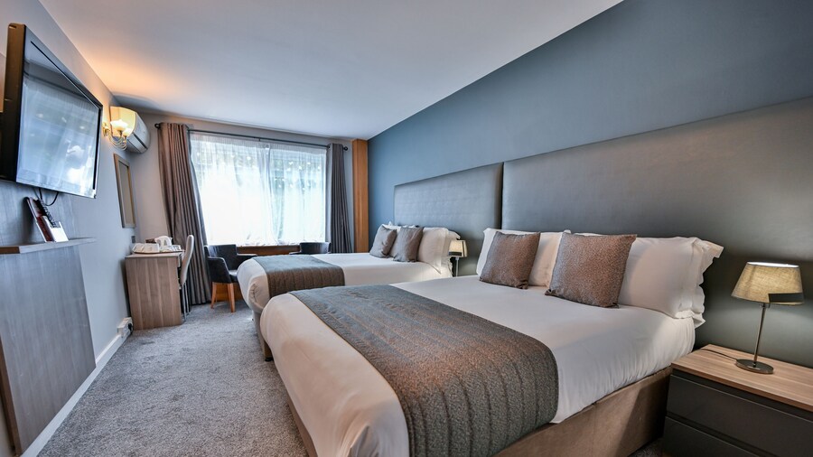 Kensington Court Hotel