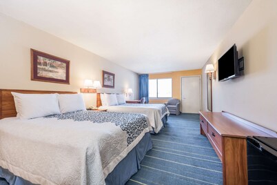 Days Inn by Wyndham Bryan College Station