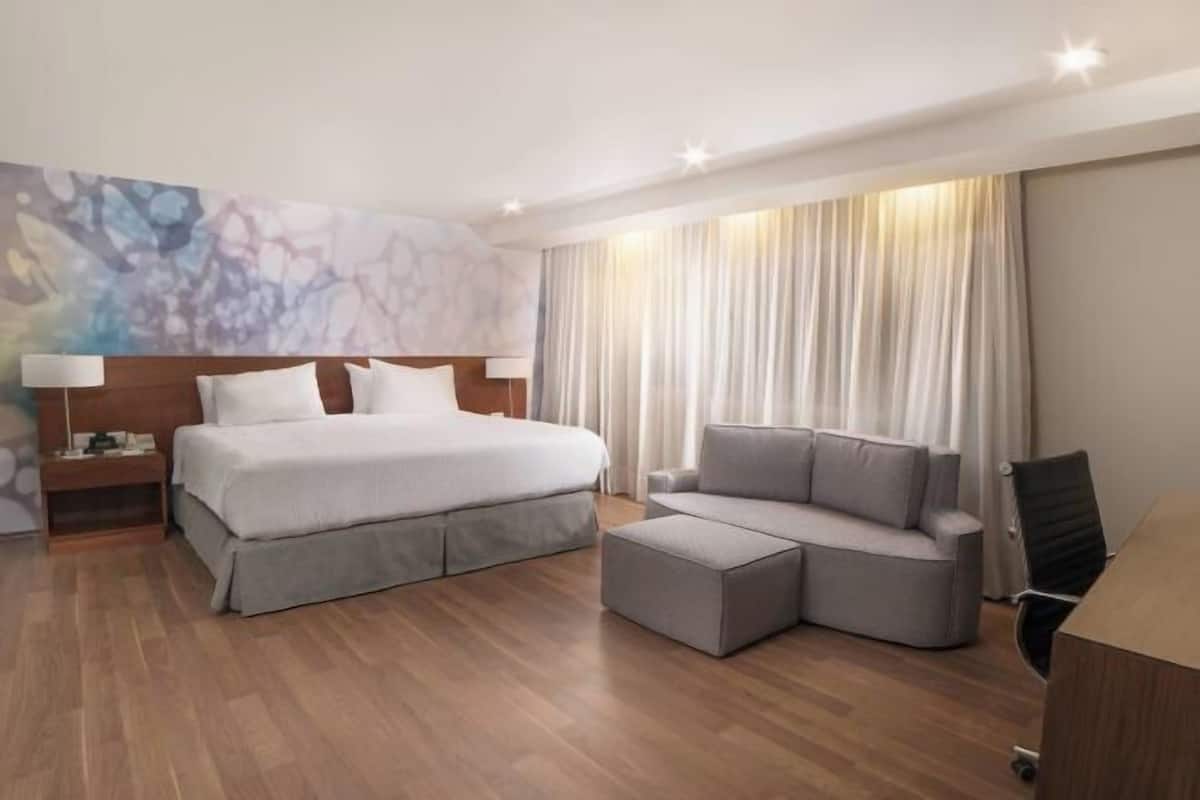 Coffres-forts dans les chambres, bureau, rideaux occultants