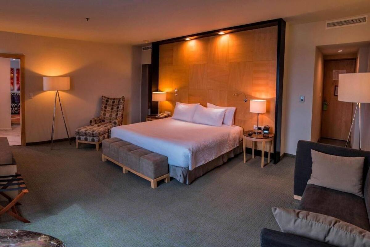 In-room safe, desk, blackout drapes, soundproofing