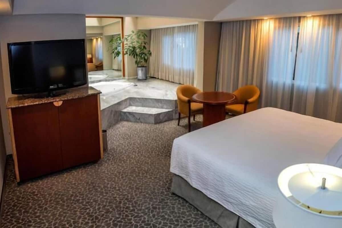 In-room safe, desk, blackout drapes, soundproofing