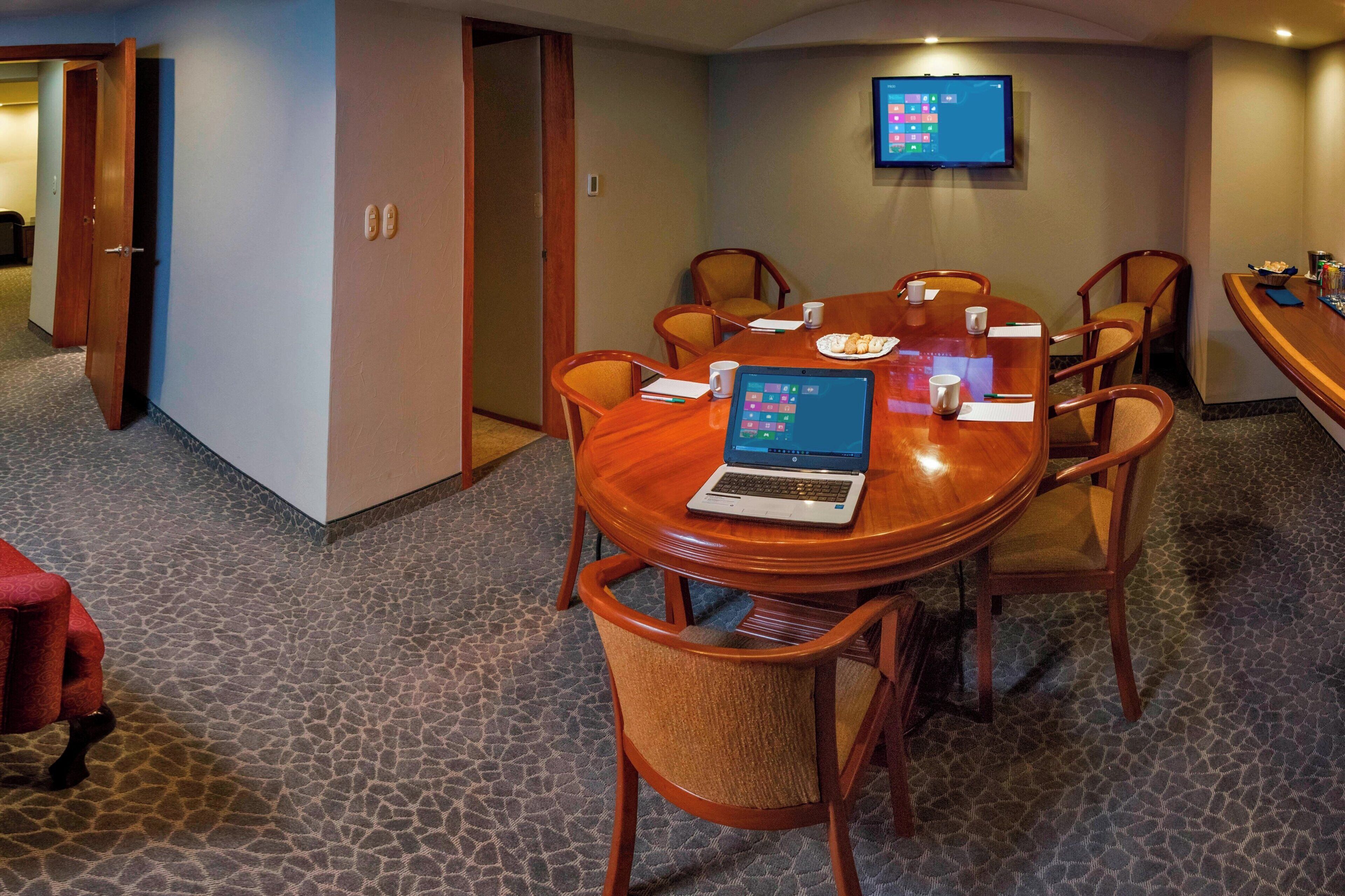 suite, 1 bedroom | meeting facility