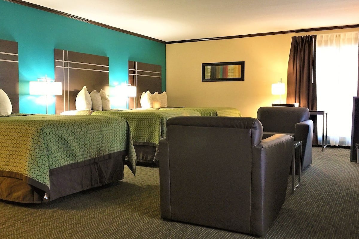 Desk, laptop workspace, soundproofing, iron/ironing board