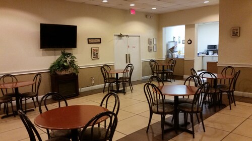 Days Inn by Wyndham Birmingham Vestavia Hills