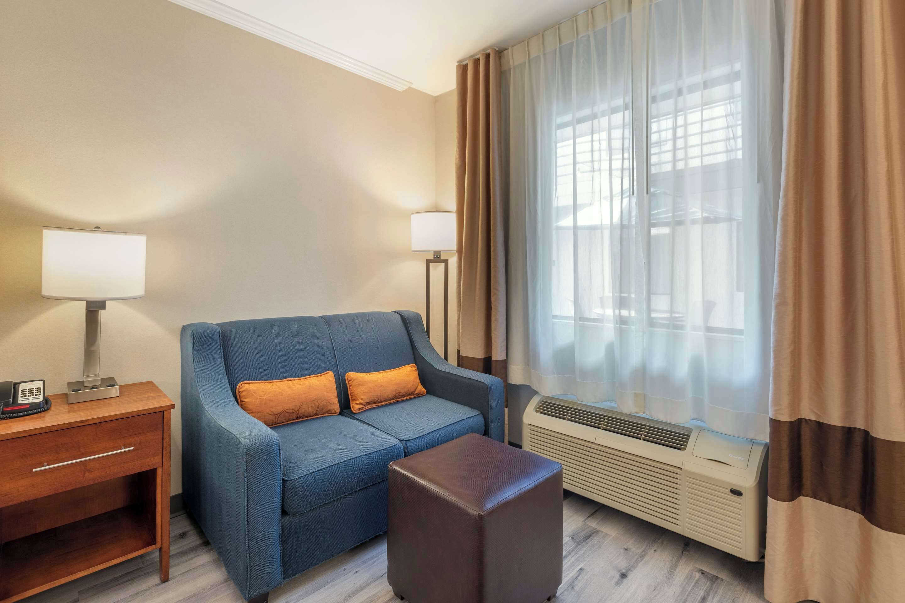 pillow-top beds, in-room safe, individually furnished, desk