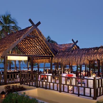 5 restaurants, breakfast, lunch served; local and international cuisine