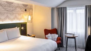 Privilege, Chambre, 1 très grand lit | Literie hypoallergénique, coffre-fort pour ordinateur portable, bureau