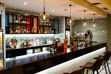 Bar (in der Unterkunft)