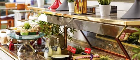 Daily buffet breakfast for a fee