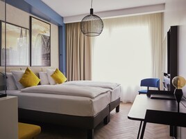 Standard Room, 2 Twin Beds | 1 bedroom, premium bedding, in-room safe, desk
