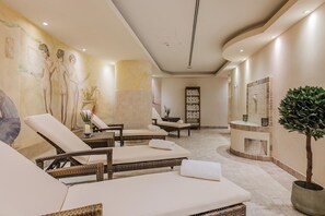 Sauna, steam room