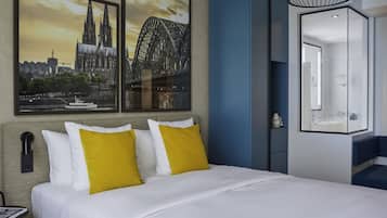 Standardzimmer, 1 Queen-Bett | 1 Schlafzimmer, hochwertige Bettwaren, Zimmersafe, Schreibtisch