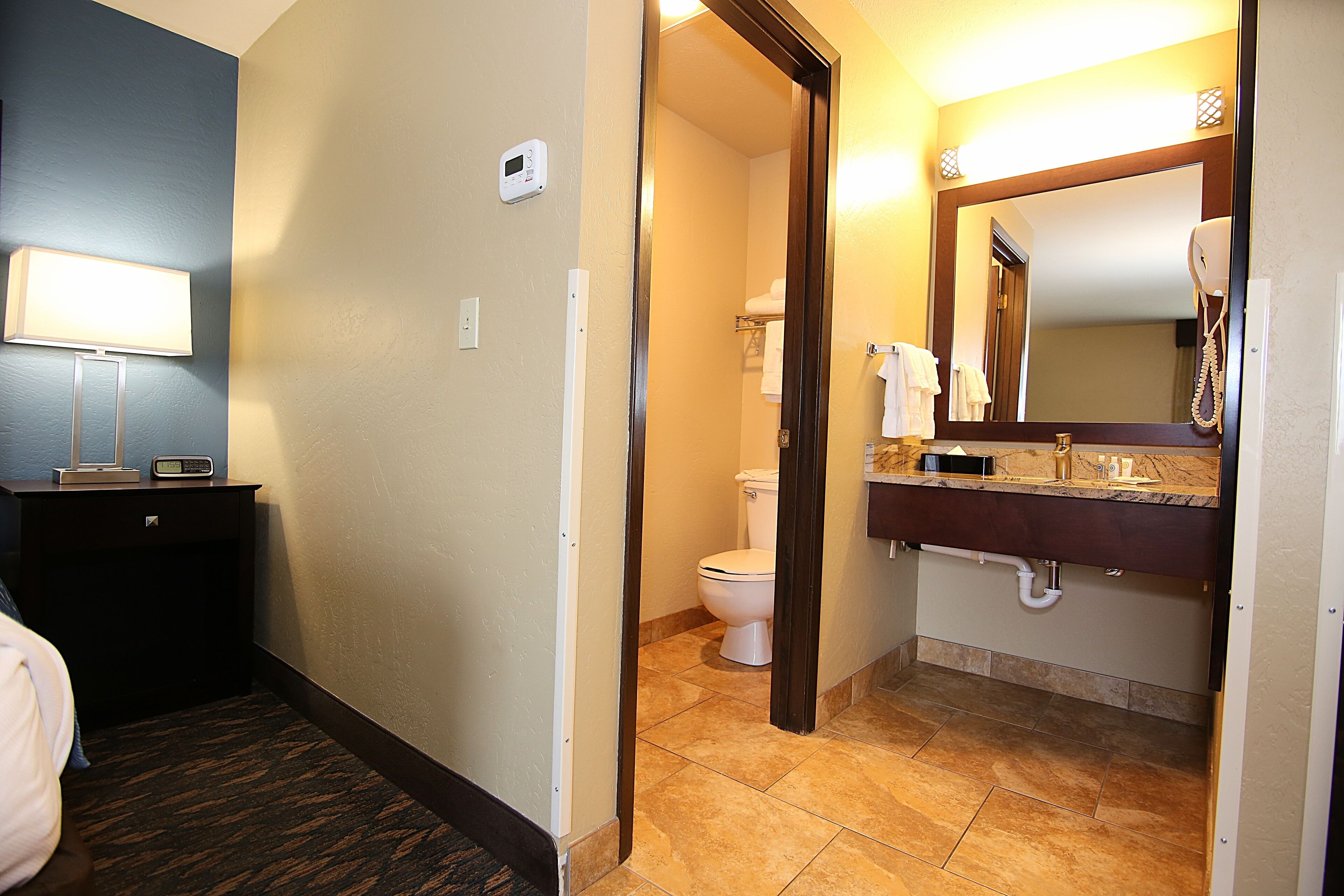 standard room, 1 king bed, non smoking | premium bedding, desk, laptop workspace, blackout curtains