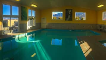Indoor pool, pool loungers