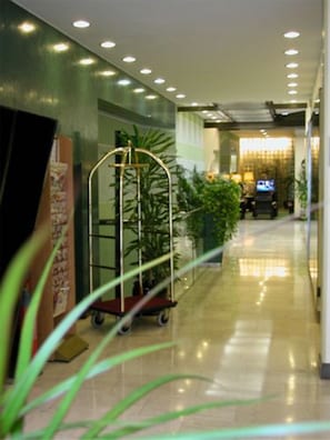 Lorong