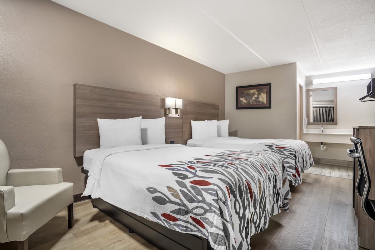 Desk, blackout curtains, free WiFi, bed sheets