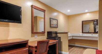 Rodeway Inn Carson - Los Angeles South