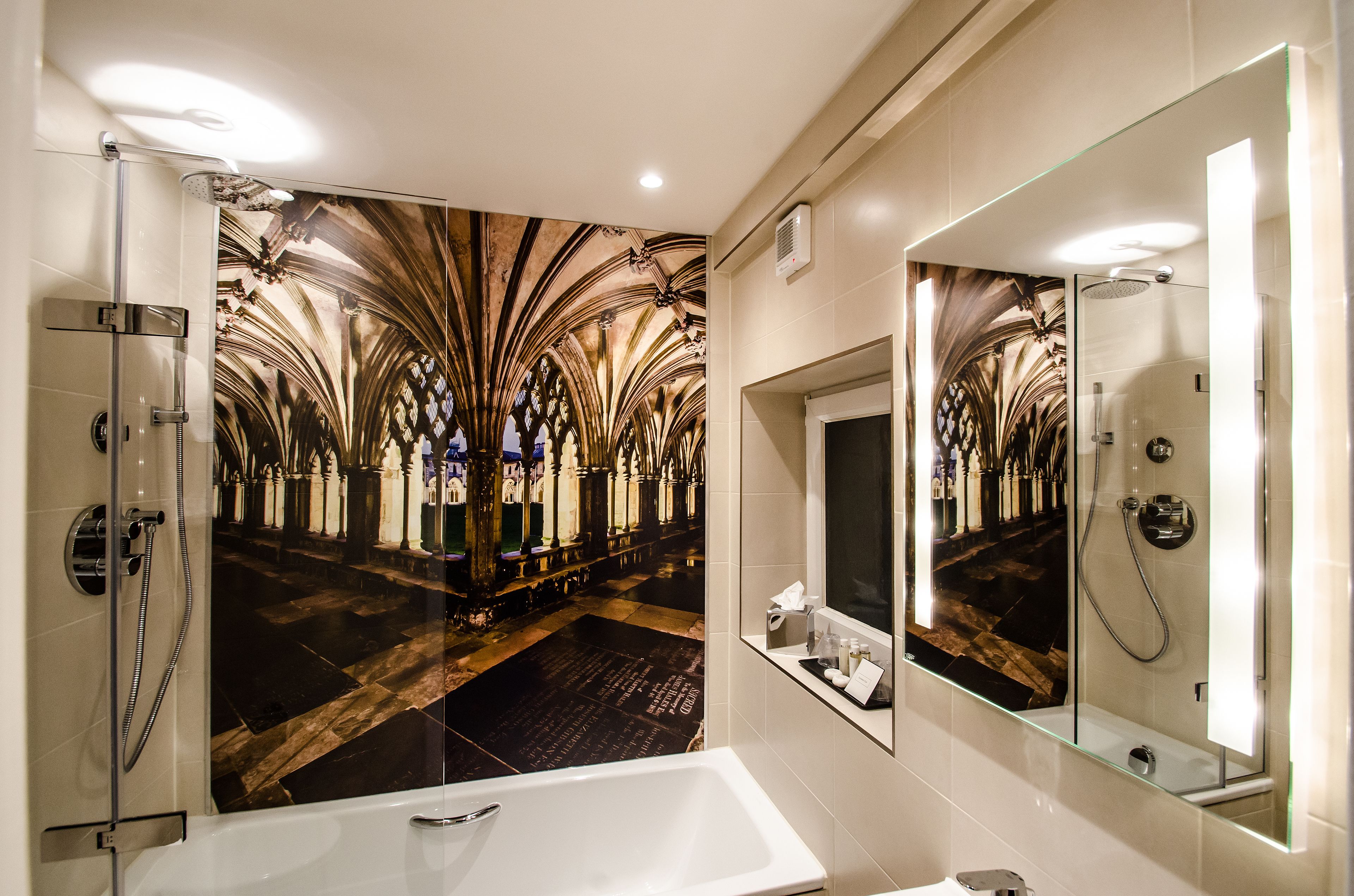 combined shower/bathtub, free toiletries, hair dryer, towels