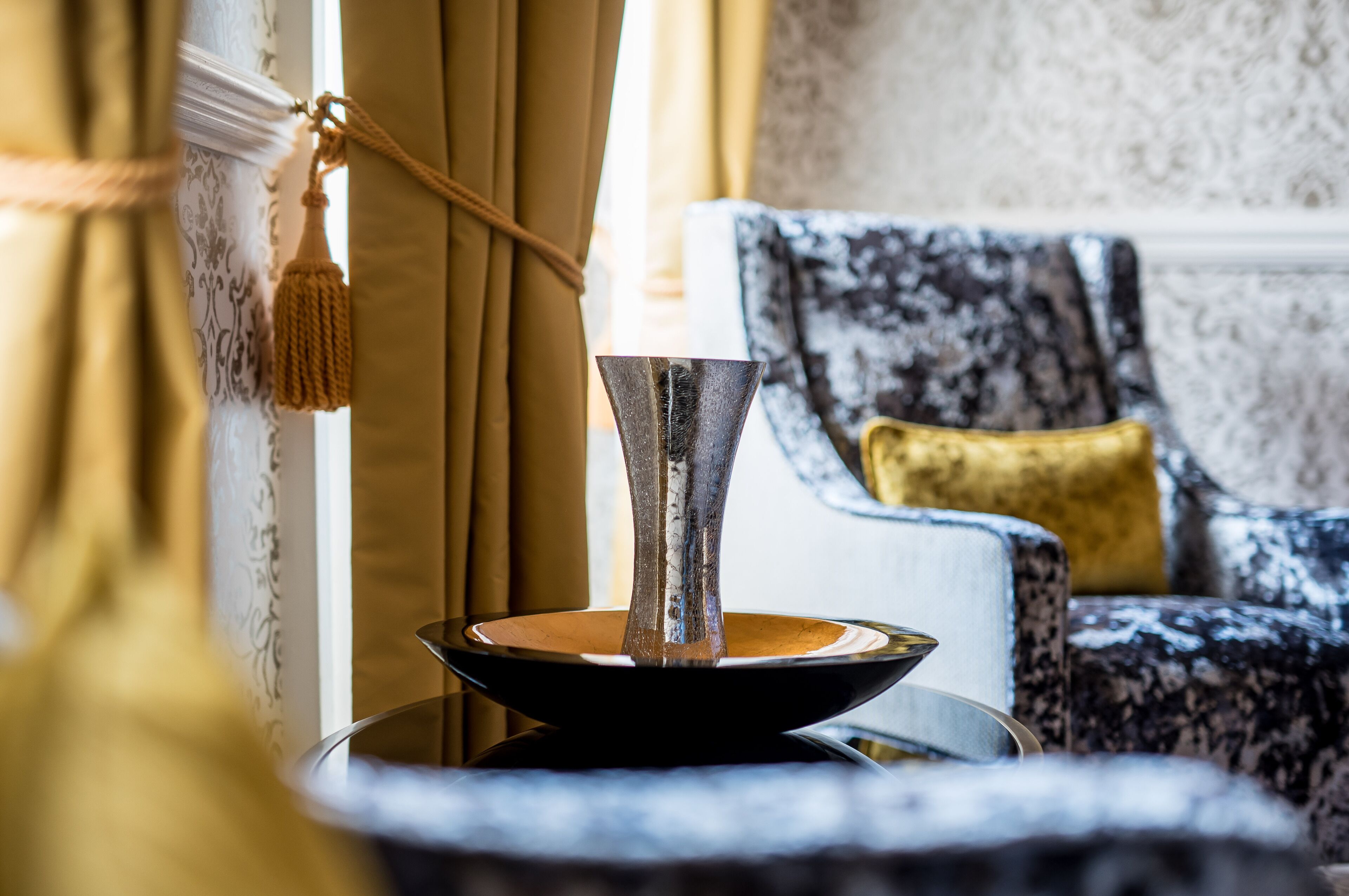 junior suite | living area | plasma tv