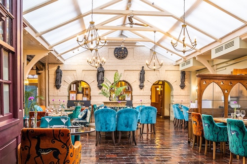 The Maids Head Hotel