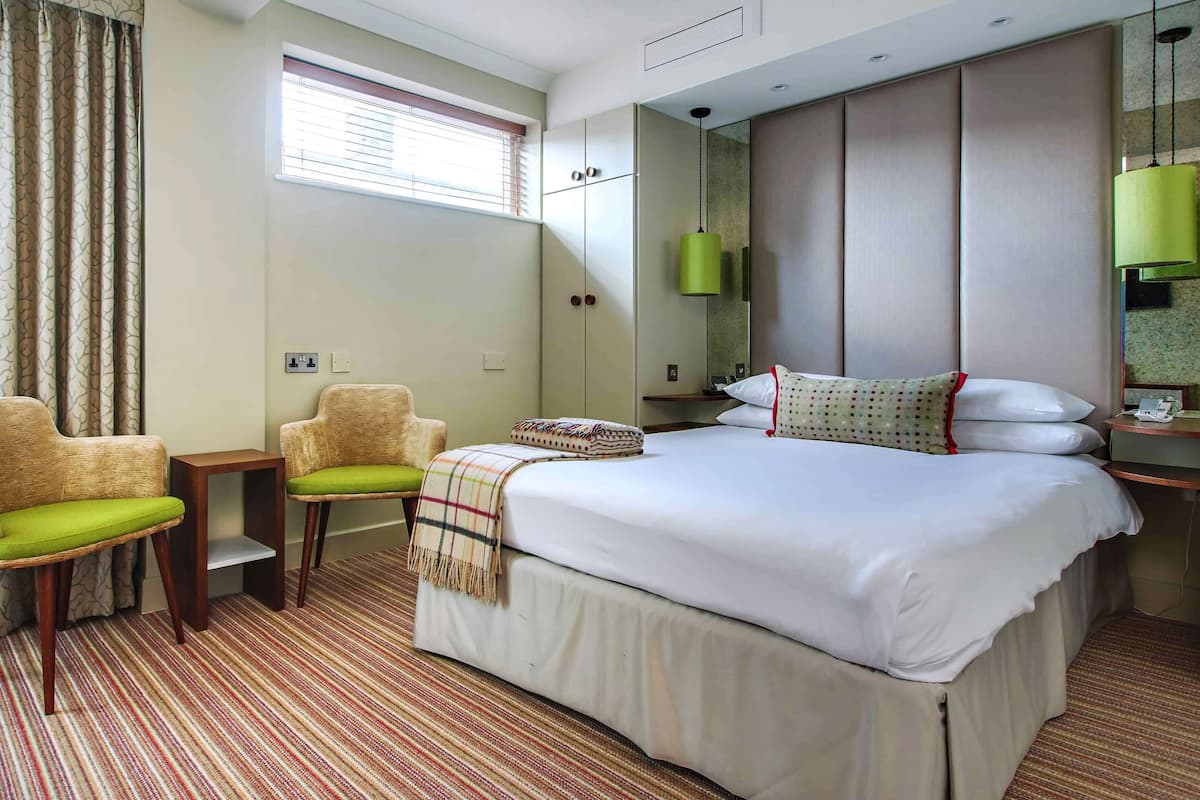 Standard Double Room | Premium bedding, individually decorated, individually furnished, desk