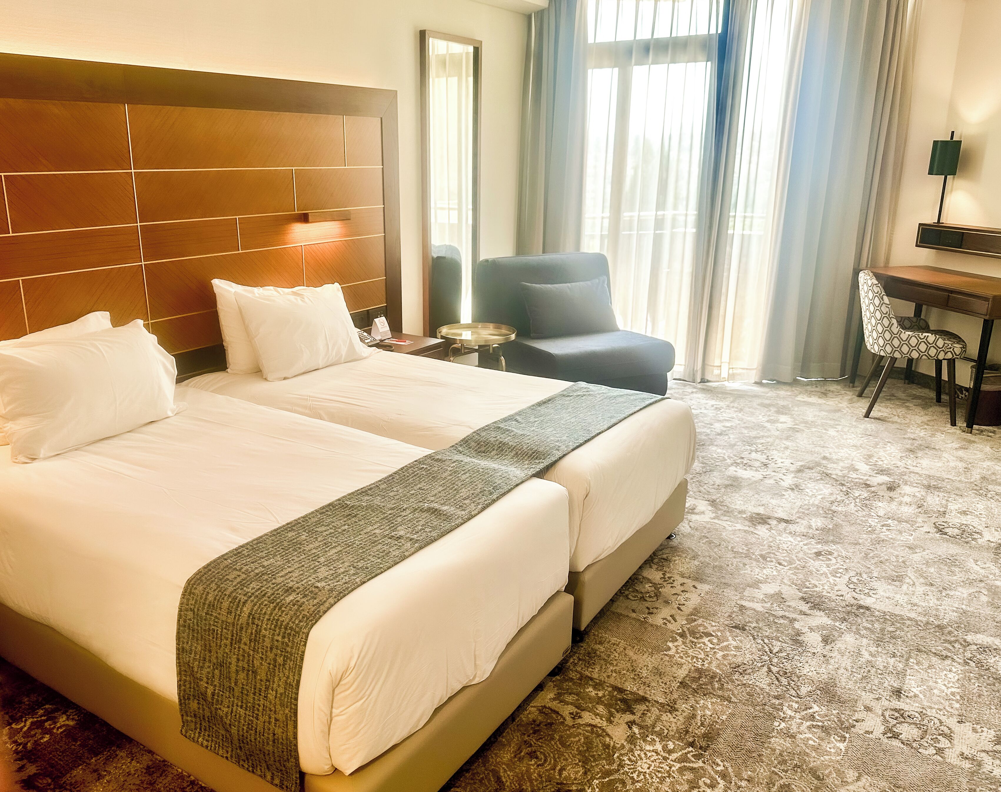 Superior Twin Room | In-room safe, desk, laptop workspace, blackout drapes