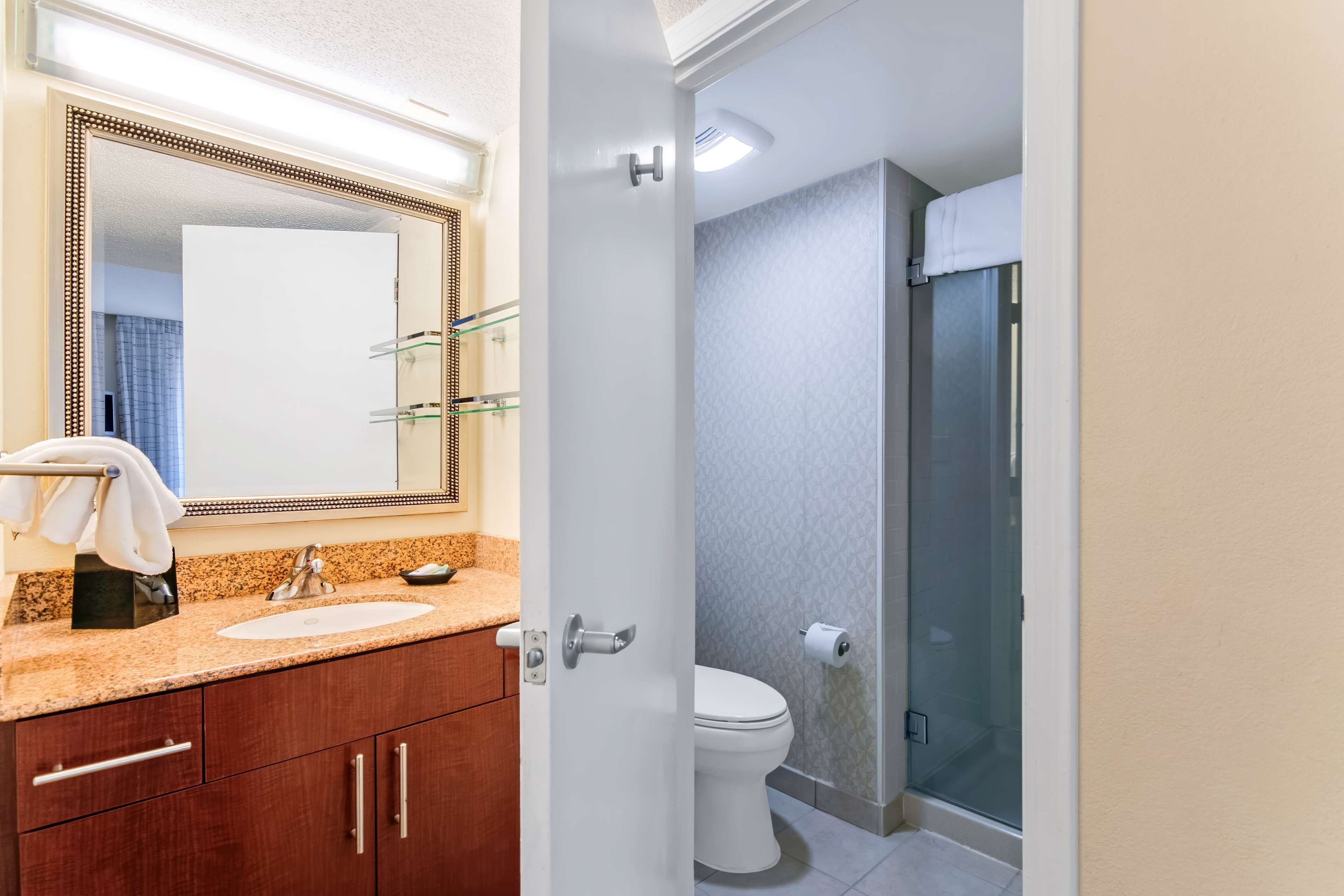 separate bathtub and shower, free toiletries, hair dryer, towels