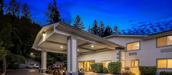 Best Western Inn At The Rogue