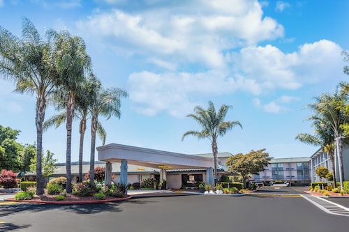Holiday Inn Dublin-Pleasanton by IHG