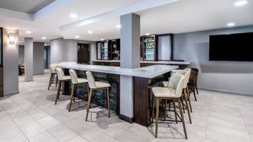 Se sirven desayunos y cocina americana