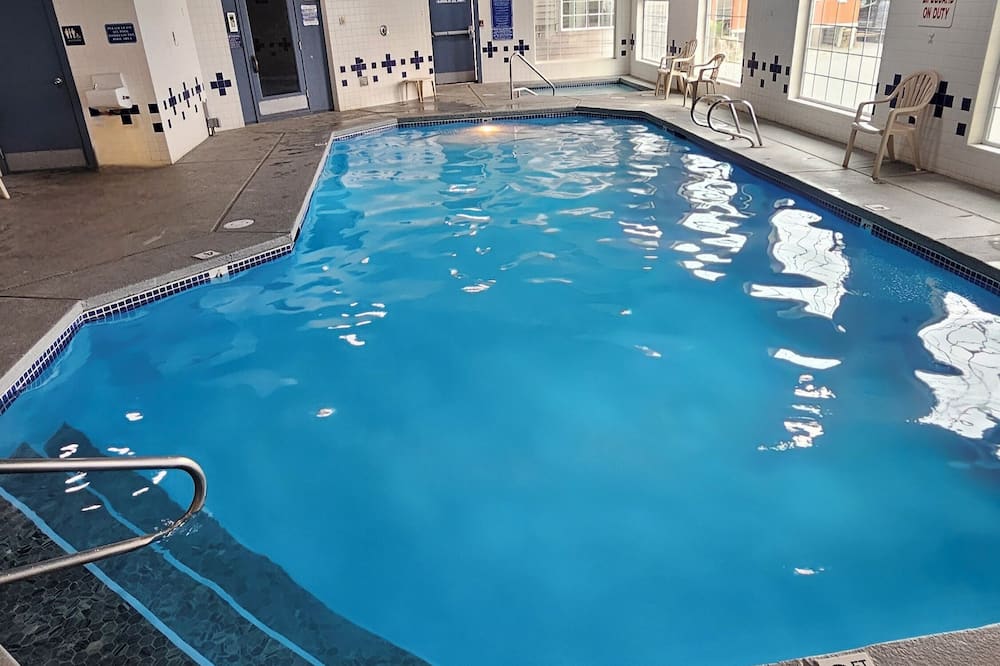 Lighthouse Suites Inn