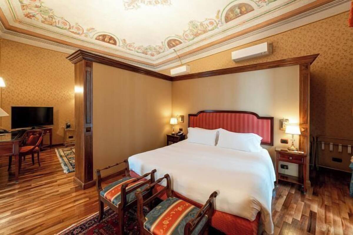 1 Schlafzimmer, hochwertige Bettwaren, Minibar, Zimmersafe