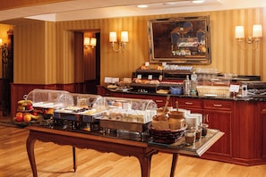 Daily buffet breakfast (EUR 13 per person)